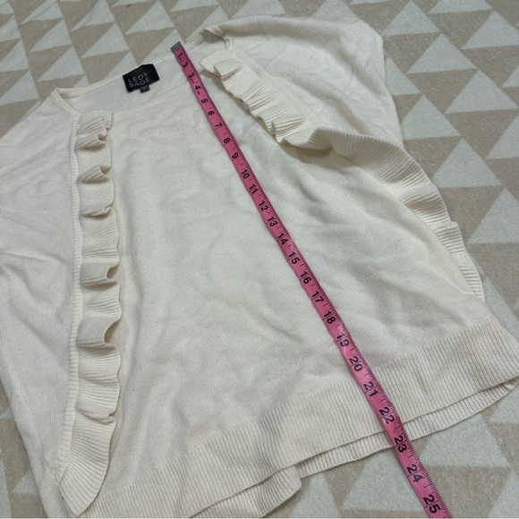 Leo and Sage ivory sleeveless ruffle front cashmere top - Picture 3 of 4
